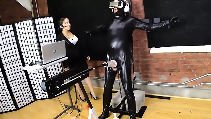 Training a femdom slave with machine fucking