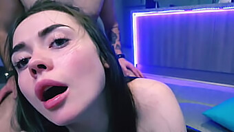 My Girlfriend Giving A Deepthroat Blowjob And Getting Cum Inside