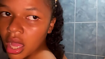 Sexo Interracial Con El Musculoso Novio Negro De Mi Compañera De Piso