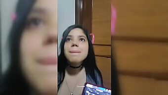 Seorang Wanita Kolombia Mengganggu Momen Intim Saya (Video Viral)