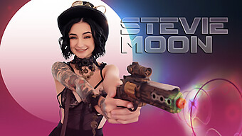 Horké Setkání S Drobnou Kočkou Stevie Moon A Dobře Vybaveným Cvokem V Punkovém Cosplayu