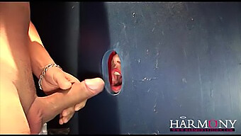 Harmony Vision Esittelee Anaali Creampie Ja Kusta Fetissi Gloryhole Asetus