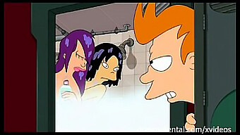 Trio de douche érotique avec des personnages de Futurama