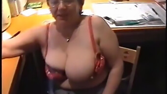 La Nonna Milf Si Fa Riempire La Bocca Di Sperma In Un Video Hd