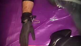 High Heel Fußanbetung Und Bdsm Mit Einer Stiefelschlampe