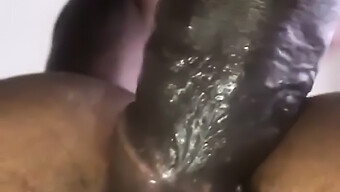 Jamaican Cutie'S Explosive Orgasm